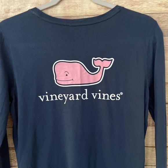 Vineyard Vines Women’s Blue Long Sleeve Cotton T-Shirt Pink Whale Size: Small - Picture 2 of 6